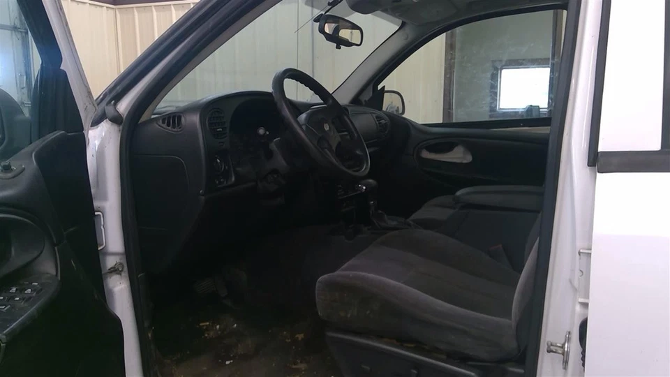 Used Hood fits: 2008 Chevrolet Trailblazer Grade A Foto 2 de 4