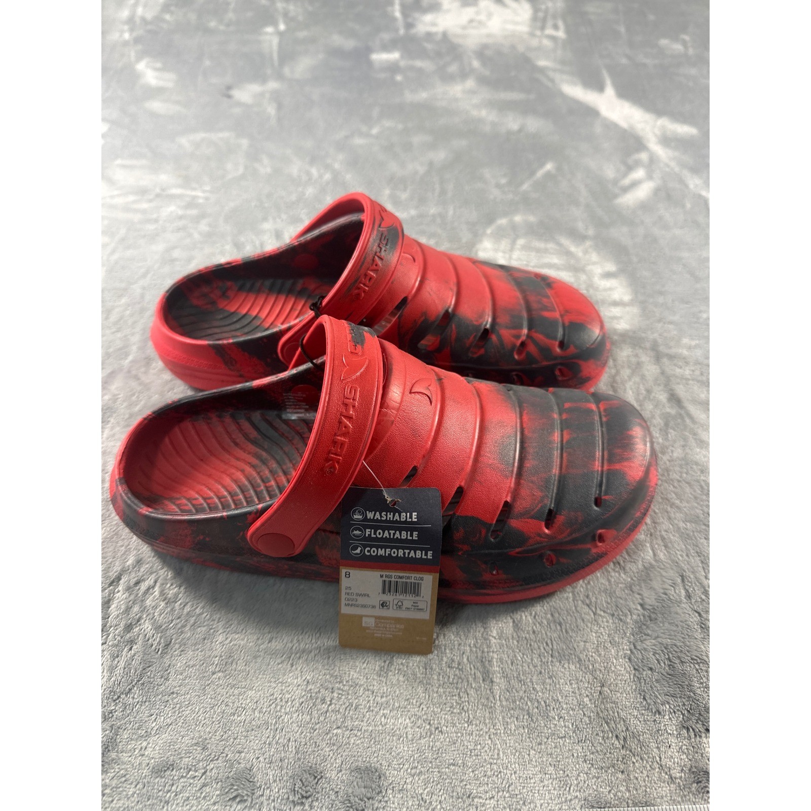 Zueco cómodo resistente tiburón para hombre RGS rojo remolino agua activo zapatos sin cordones talla 8