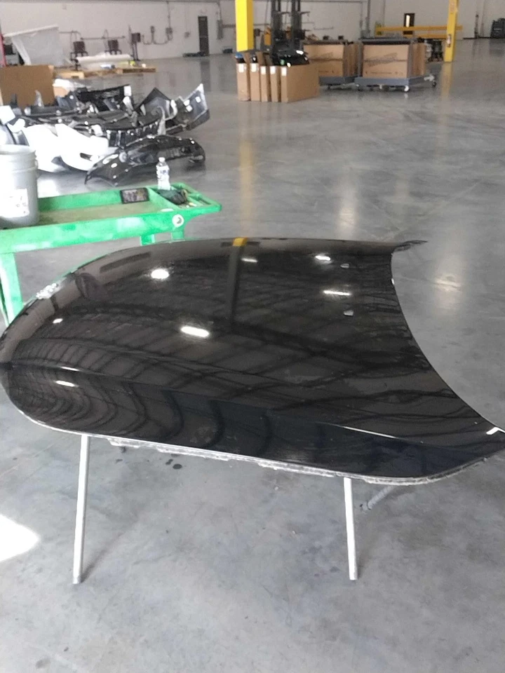 Capó usado se adapta a: BMW 545I Grado A 2005 Foto 2 de 4