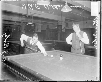 Illinois Athletics Club Billiards Player Aj Pixley Aiming A Cue S - Old Photo