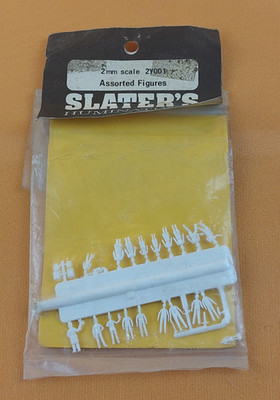 Slaters Huminatures Spur N 2Y001 verschiedene Figuren - eingetütet