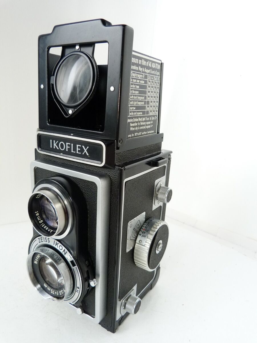 VINTAGE ZEISS IKON IKOFLEX TLR W/ NOVAR 75MM 3.5 LENS.AS IS VINTAGE ZEISS IKON IKOFLEX TLR W/ NOVAR 75MM 3.5 LENS.AS IS