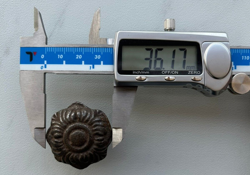 Vintage Cast Iron Flower Cabinet Drawer Door Ornate Knobs Handles 6pcs - Picture 7 of 8