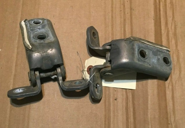 2000-2006 Toyota Tundra Right Front Door Hinges Set Upper and Lower | eBay