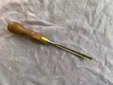 VINTAGE MARPLES 5/16 INCH WIDE CURVED CARVING GOUGE NO 17 - VERY GOOD COND