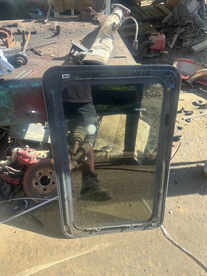 ALLURE LACROSSE IMPALA GRAND PRIX MONTE CARLO CUTLASS TECHO CORREDIZO TECHO CORREDIZO VIDRIO Foto 2 de 4