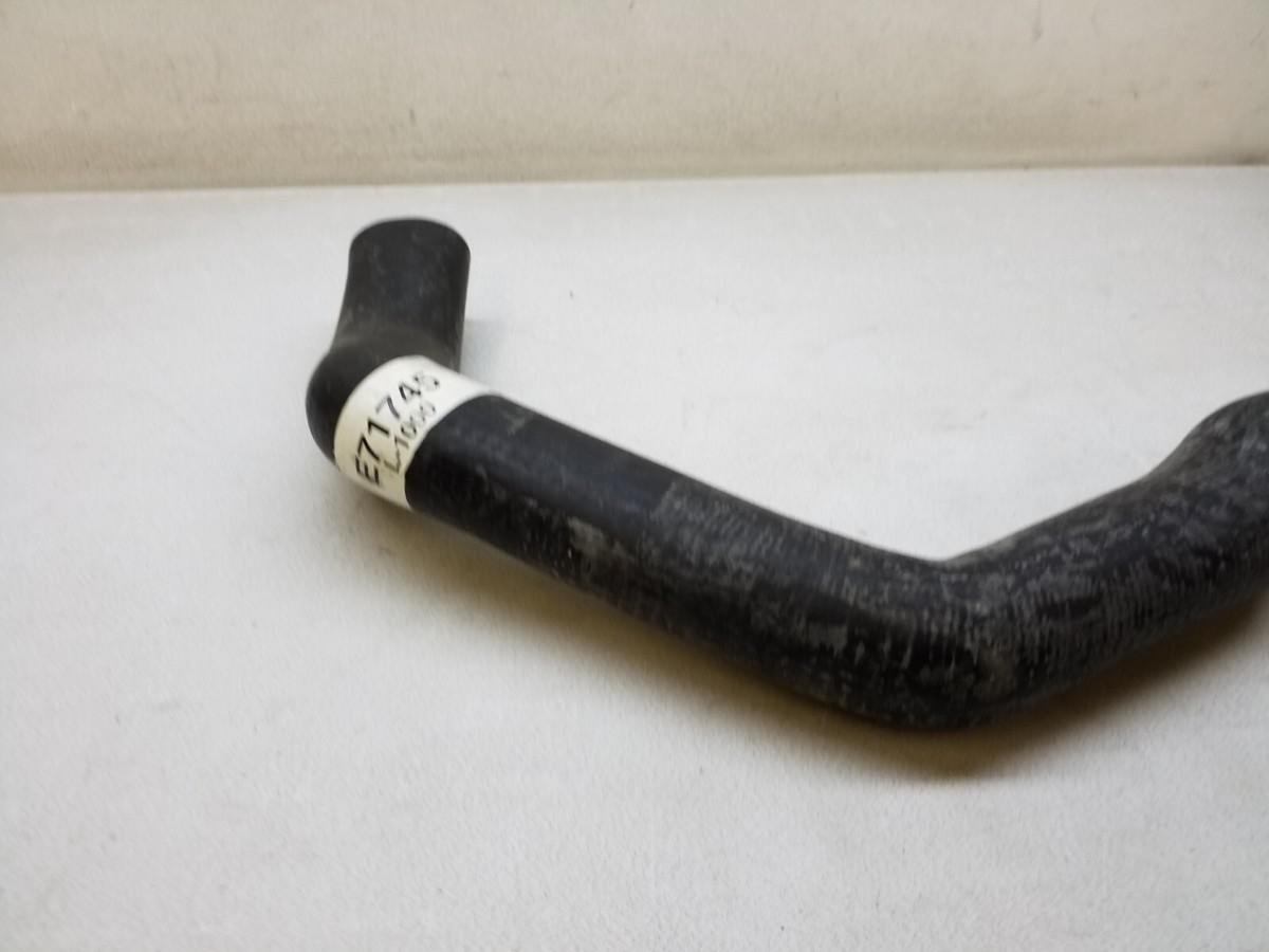 E71745 Radiator Coolant Hose-Curved Radiator Hose Lower Free