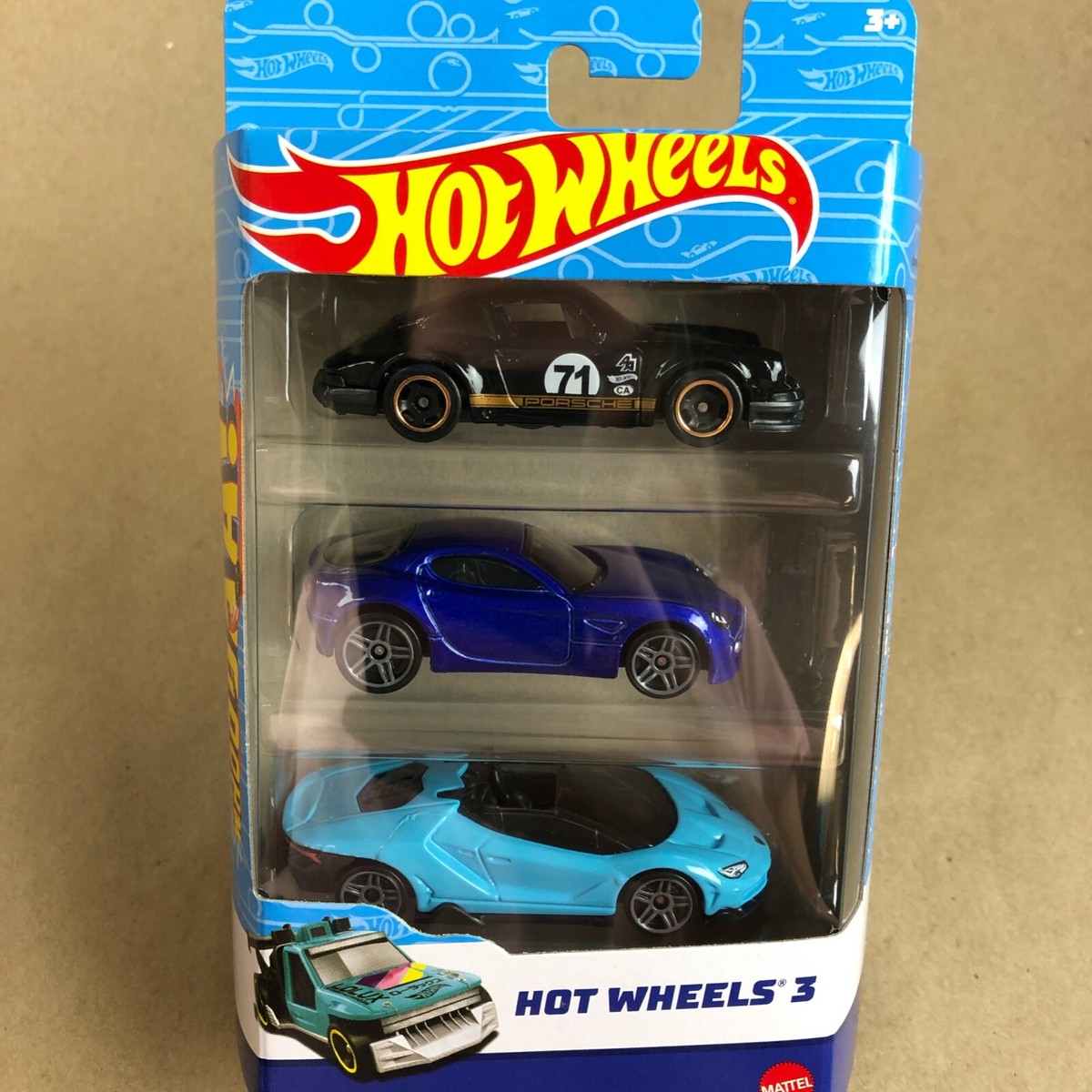 Hot Wheels 3 Pack Porsche 911 Alfa Romeo 8c Competizione