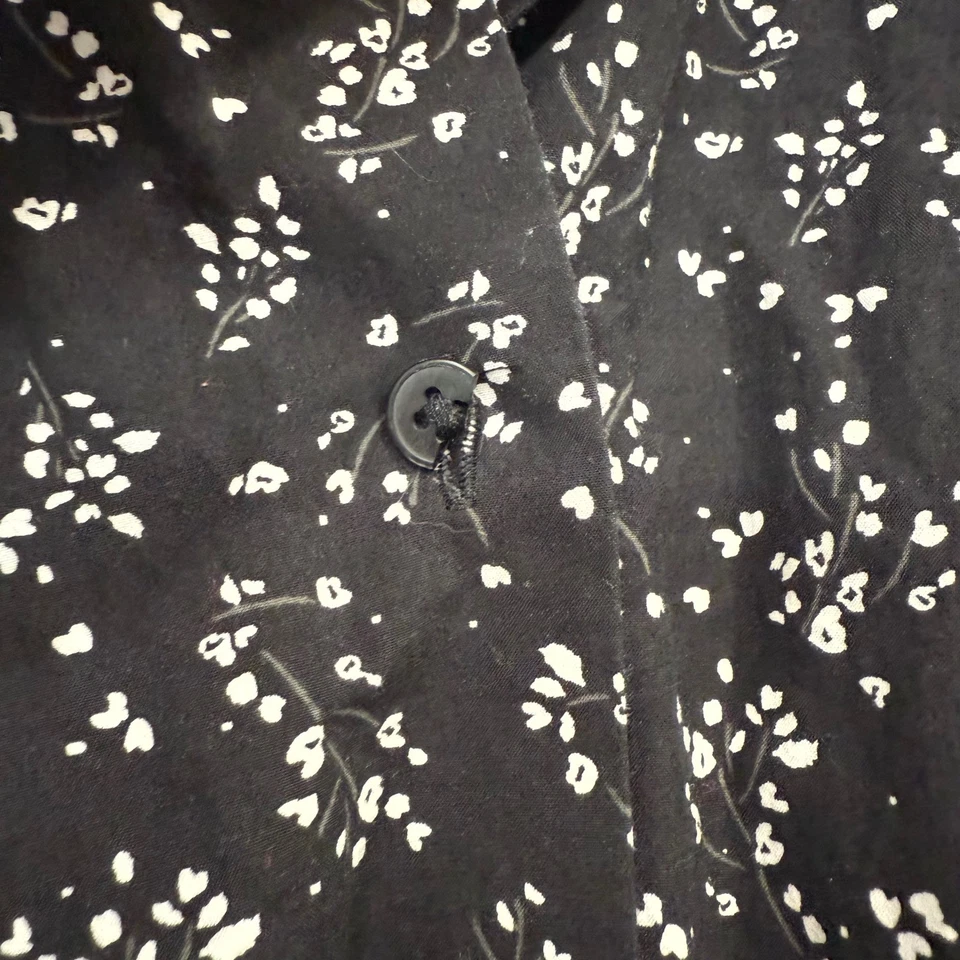 UNIQLO Black Floral Print Short Sleeve Button Up Shirt Women's Size L - Image 4 of 4