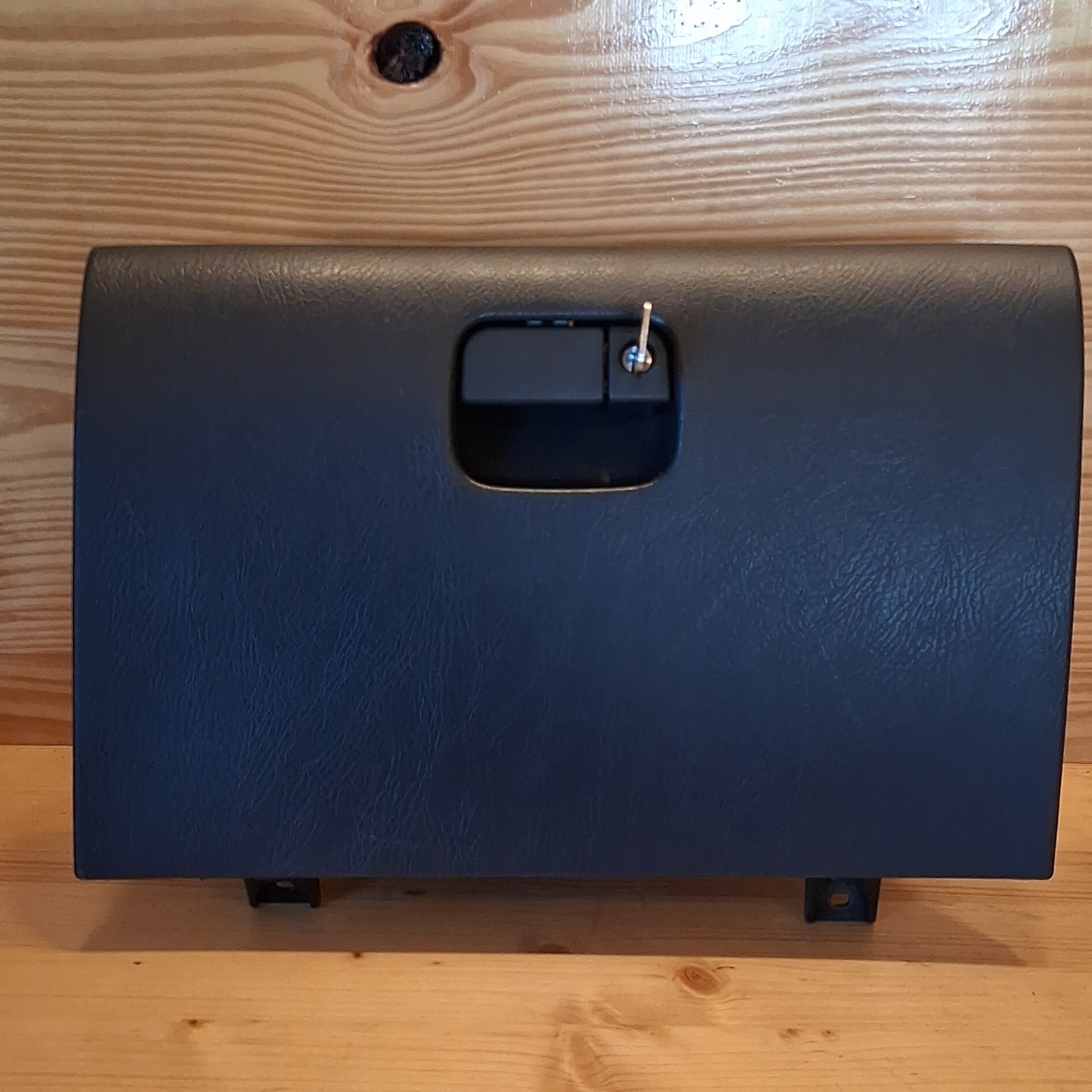 97-01 HONDA CR-V CRV - GLOVE BOX ASSEMBLY - BLUE COLOR - OEM FACTORY #301