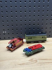 HIT TOY SET Trackmaster Thomas & Friends Harvey W/ Coach Motorized Train Flatbed
