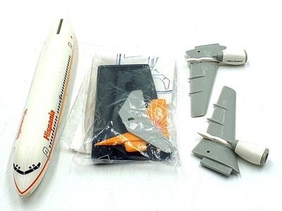 Unbranded Appx 17cm Long Snap Together Model 010426A - Boeing 757-300 Hispania