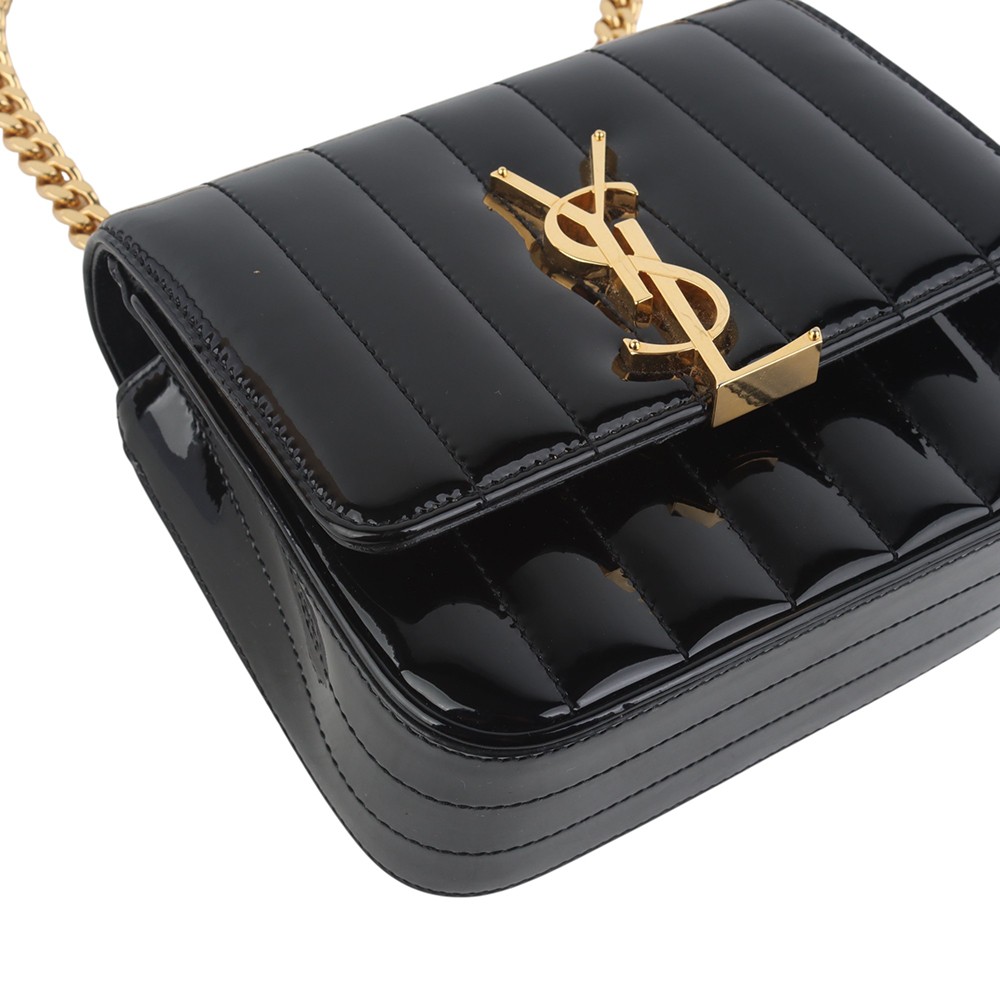 Borsa biki Saint Laurent vernice matelassé piccola 35230 7 538439 138921734