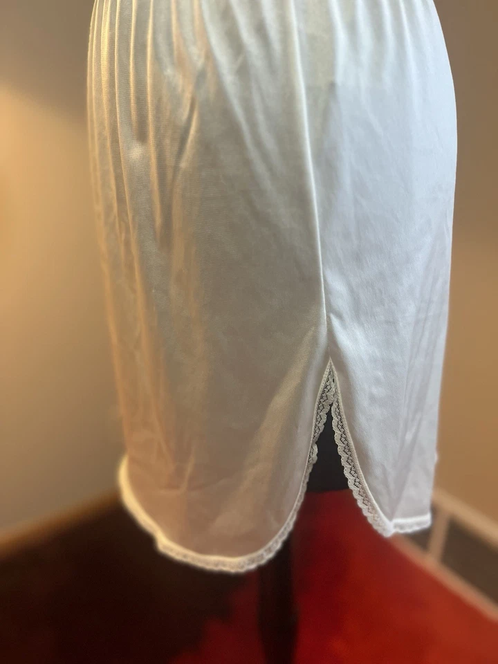 Antigo Vassarette Feito nos EUA Meio Deslizamento Marfim Pequeno Fenda Lateral Acabamento de Renda - Imagem 4 de 4