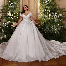 Satin Wedding Dress Luxury Crystal Beads Satin Court Train Princess Bridal Gown