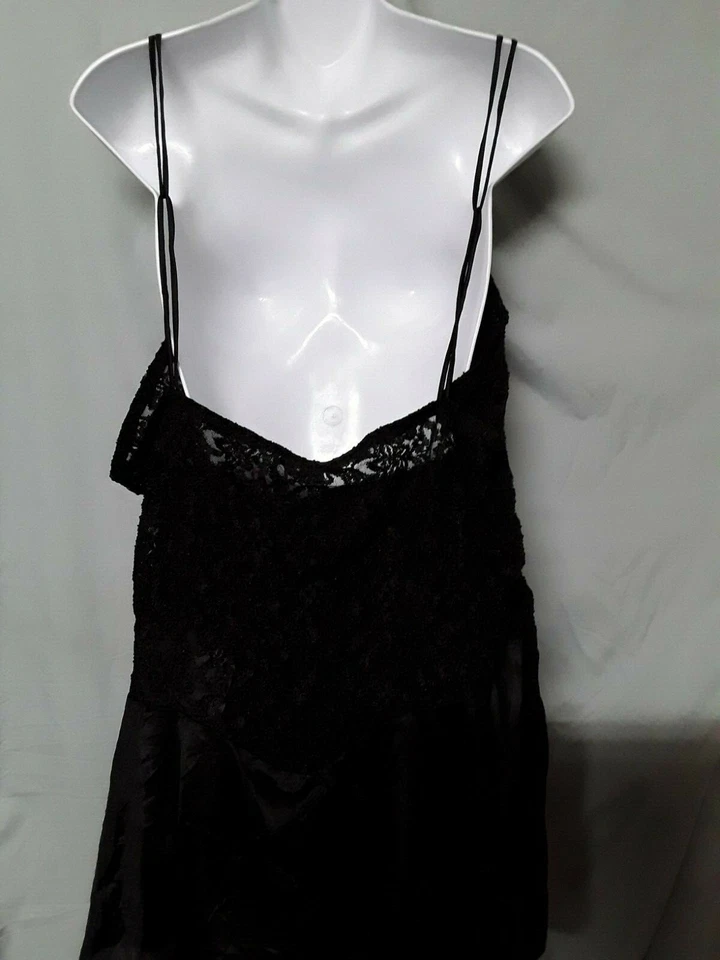 Camisón Woman Within Negro Corto Elastizado Encaje Talla Grande 3X 50" BUSTO Foto 3 de 4