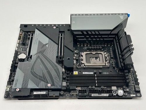 Asus ROG MAXIMUS Z790 DARK HERO LGA 1700 ATX Gaming Motherboard READ - Picture 3 of 12