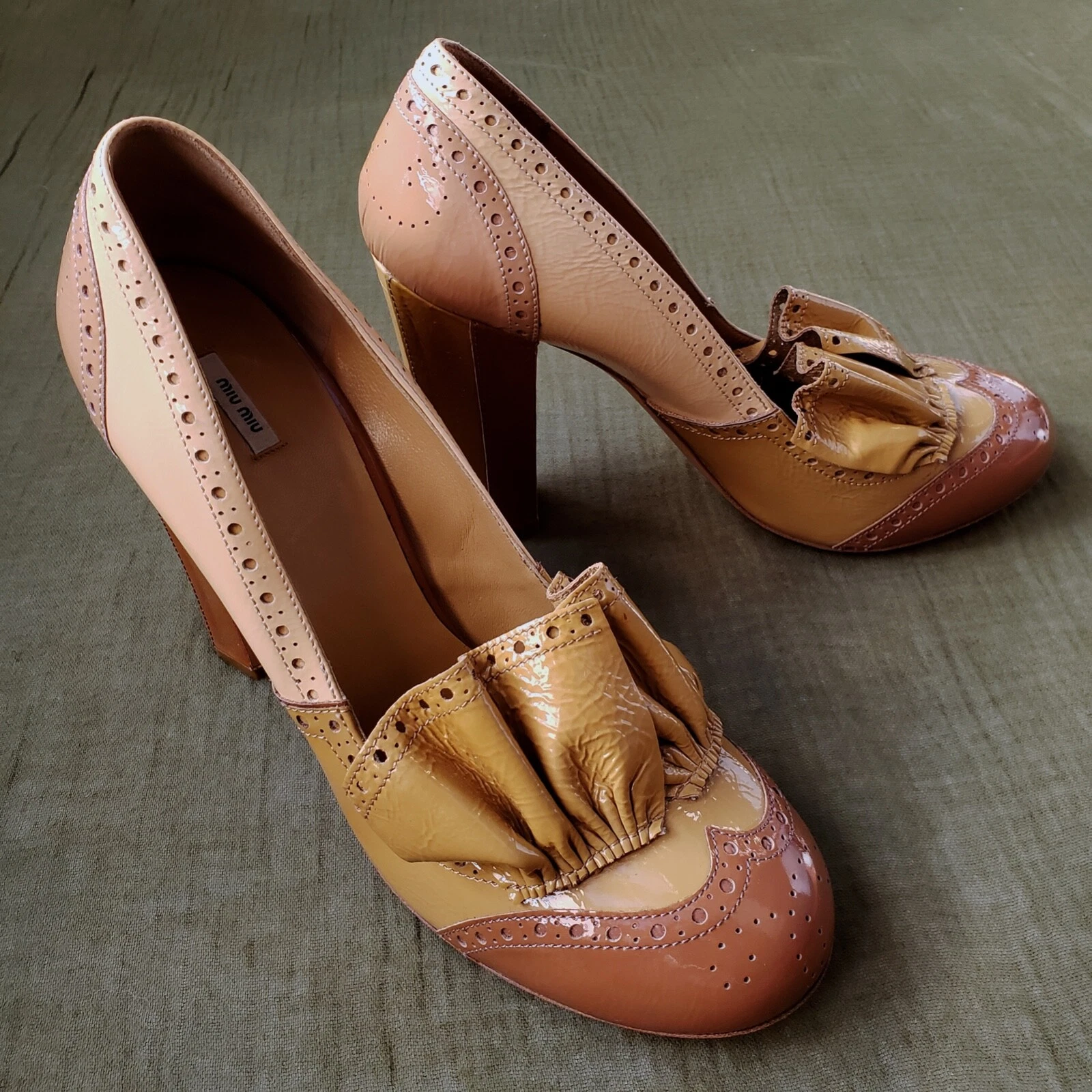 Miu Miu — Miu Miu Nude Patent Leather Patchwork Spectator Pump Shoes Heels 40