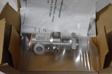 IFM PI2898 PRESSURE SENSOR NEW OPEN BOX