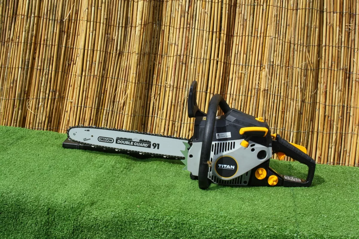 TITAN TTCSP40 40CM 40.1CC CHAINSAW