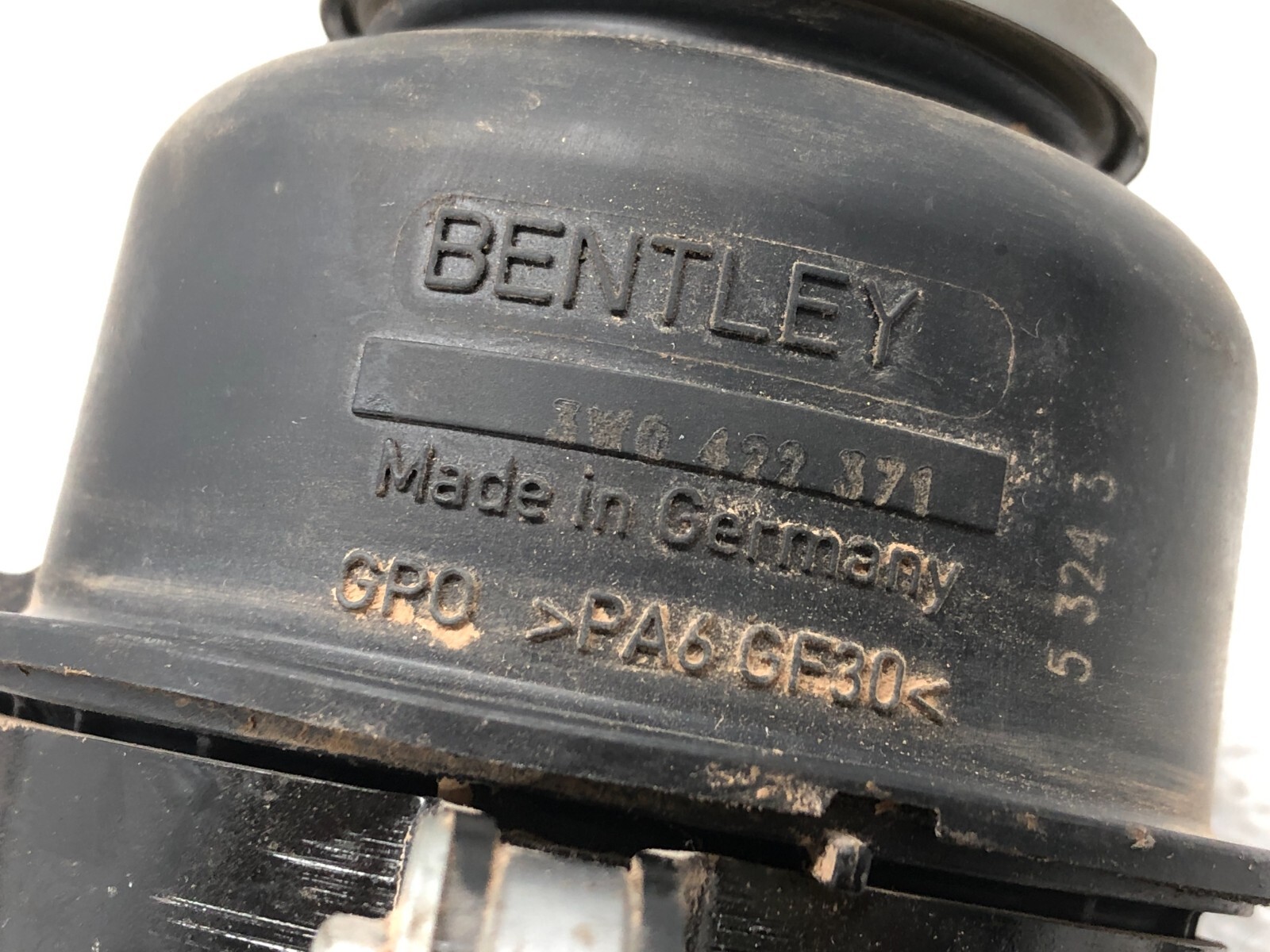 2014-2018 BENTLEY FLYING SPUR 4.0L V8 POWER STEERING FLUID RESERVOIR OEM
