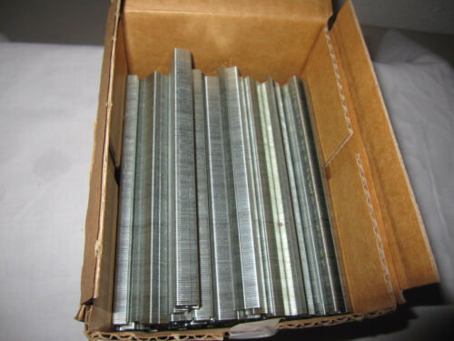 Senco 3/8" Crown 22g Staples C04BAAP Partial - Picture 2 of 2