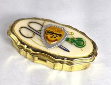 Vintage Compact Mirror Sewing / Pill Box Case Nashville Music City USA Emblem