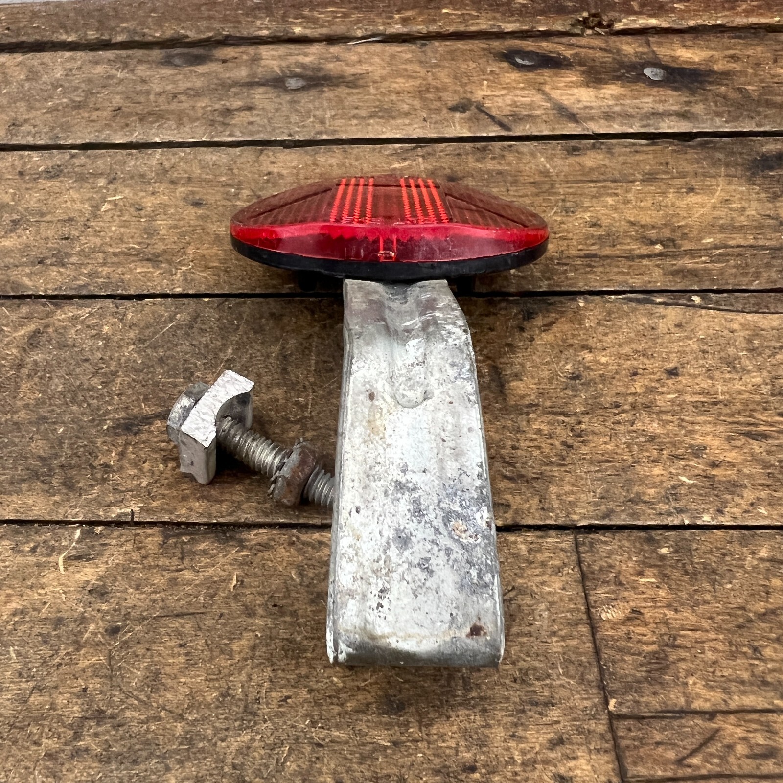 Vintage Cat Eye Reflector RR250 WZ2 Red Brake Mounting Bracket
