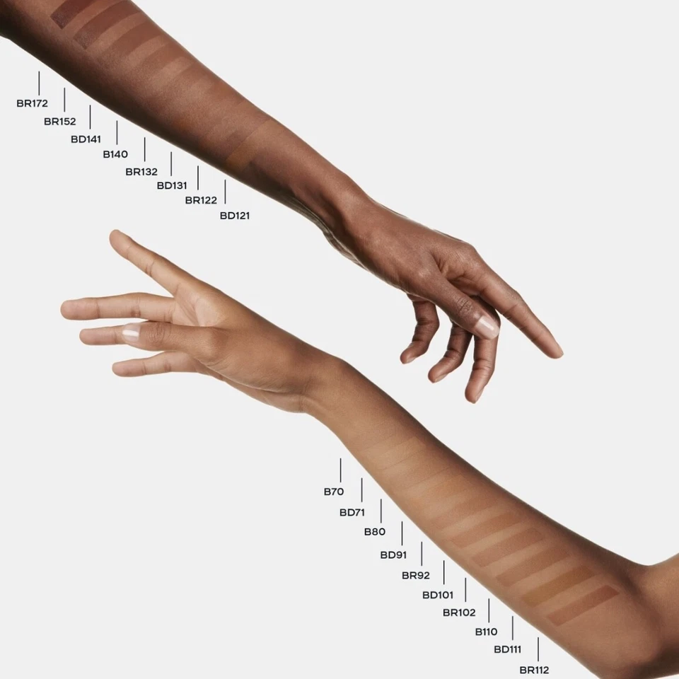 CHANEL ULTRA LE TEINT FLAWLESS FINISH FOUNDATION 1oz PICK YOUR SHADE NEW IN BOX - Image 2 of 4