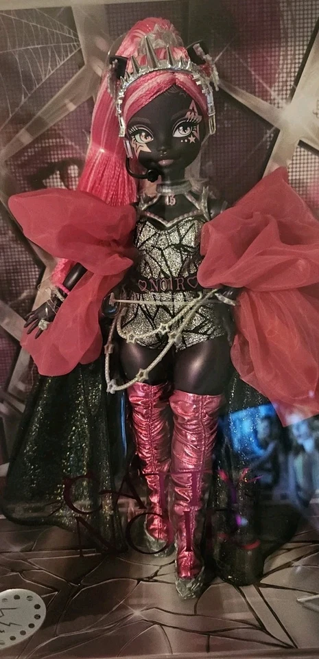 2025 Monster High Doll Fang Vote Catty Noir W COA 8x10 NEW - SHES FINALLY HERE! - Image 2 of 4