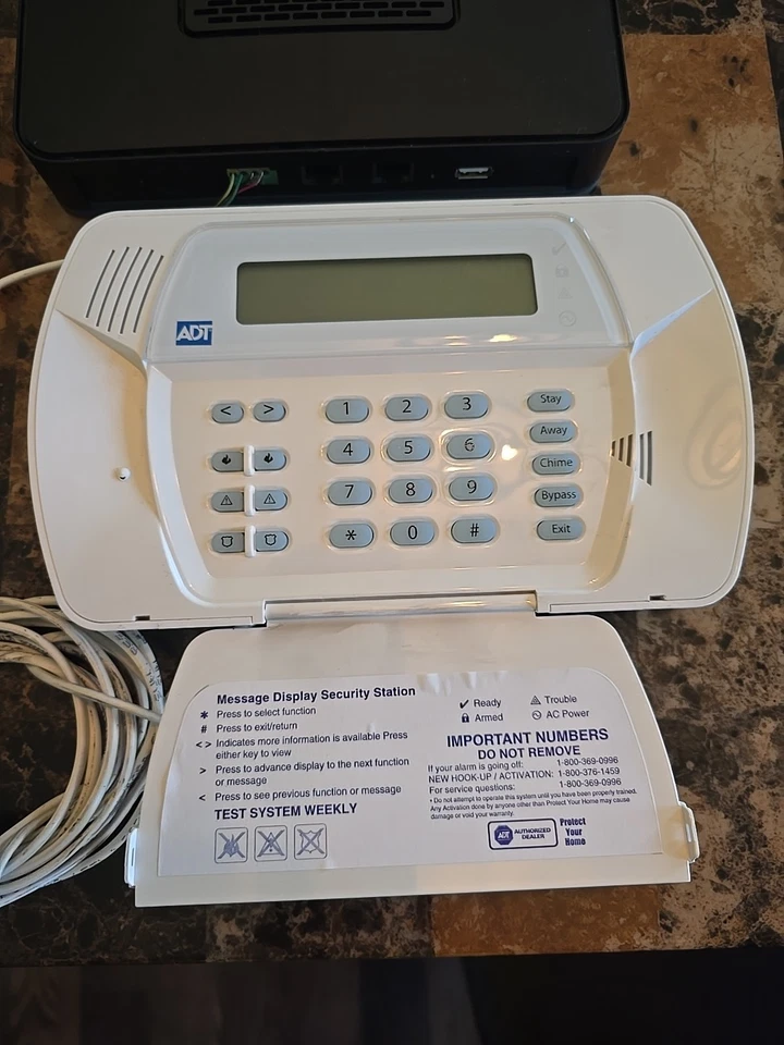 ADT Home Security Alarm System SCW9057-433 w/ base, power supply, Hub and cable - Image 2 of 4