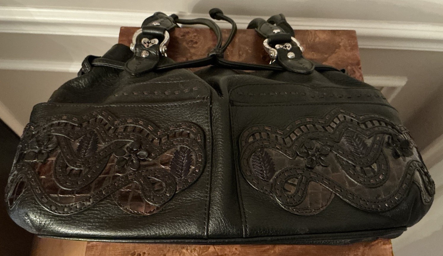 Picture 2 of 21