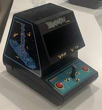 COLECO ZAXXON BY SEGA VINTAGE 1982 - 2396 - TABLETOP MINI ARCADE GAME -WORKS!