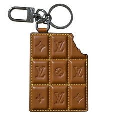 Louis Vuitton LV Chocolate Monogram Key Holder Bag Charm Keychain M01478 No Box