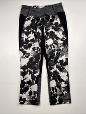 90 Degree by Reflex Women's Size Small Capri Leggings Black White Polyester