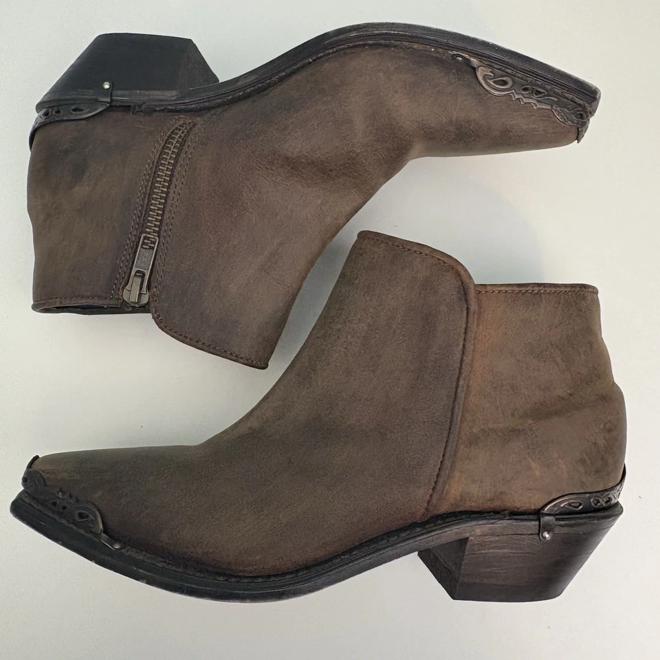 Botas occidentales al tobillo para mujer 6,5 M marrón gamuza botines tacón bloque detalles de metal Foto 4 de 4