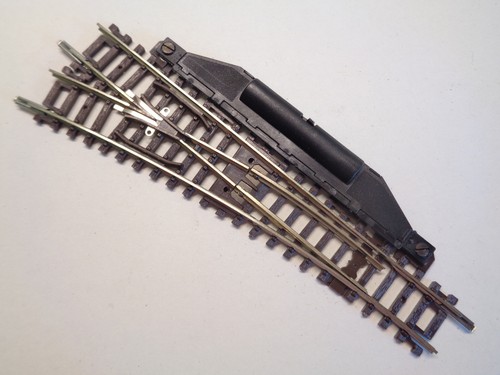 ROCO N manuelle Weiche L 15° (25524) | Condition: Gebraucht