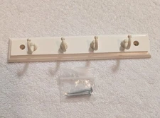 PIK A NUT - 4 HOOK KEY RACK - WHITE