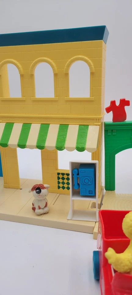 Vintage Ilco 123 Sesame Street Playset. Nearly complete. Many accessories. VGUC - Image 3 of 4