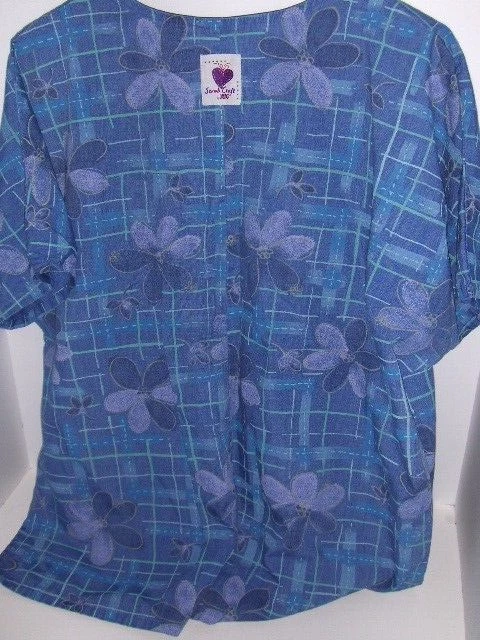 Scrub Craft flowers scrub top - Large - Image 3 of 3