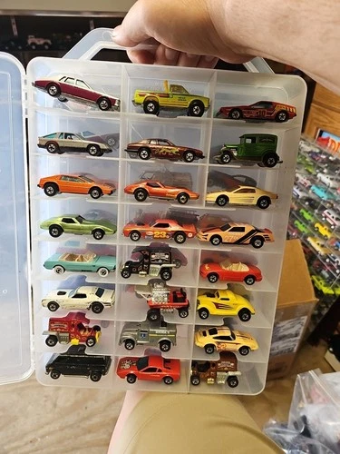 Vintage Lot Of 47 Blackwall Hot Wheels  W/case 1 Redline