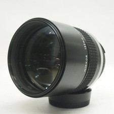 Nikon Ai-S Nikkor 135mm F2 Manual Focus Telephoto Lens F Mount From Japan E0831