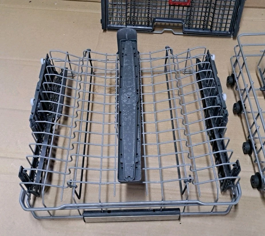 AEG Geschirrspüler Körbe Obere - Untere - Besteck für 60er Geschirrspüler - Bild 3 von 4