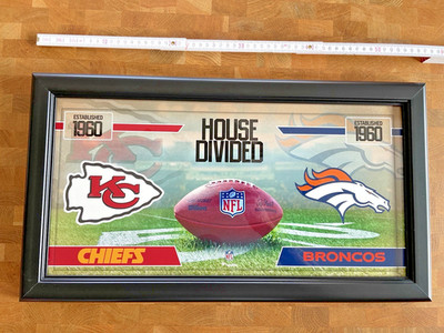NFL Kansas City Chiefs vs. Denver Broncos Wandbild gerahmt Home Divided Football