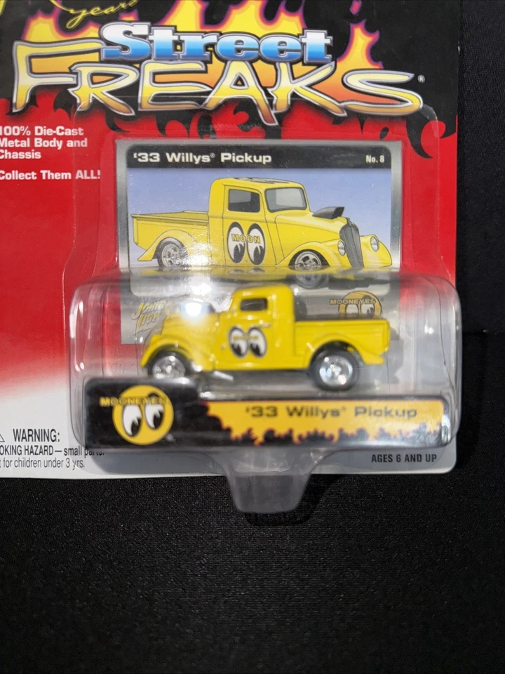 Johnny Lightning Street Freaks '33 Willys Pickup No. 8 Mooneyes J9 Foto 4 de 4