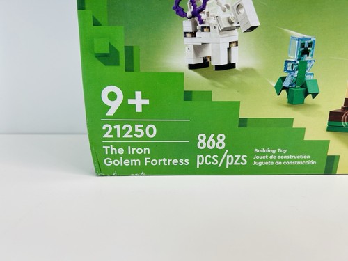 Lego Minecraft: The Iron Golem Fortress 21250 New Sealed Minor Damage 1 Corner - Picture 2 of 10