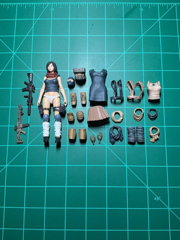 OU YING 1/18 PLANET GREEN VALLEY Famale Solider Figure accessories weapons (A)