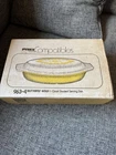 Vintage Pyrex Compatibles Butterfly Gold 1 Quart  Divided Serving Dish 963-4 Box