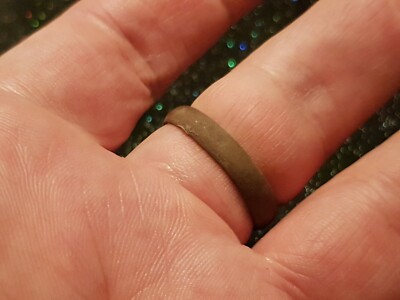 Außergewöhnliche Post Med. Kupferlegierung riesiger Bandring. Siehe Beschreibung L95q