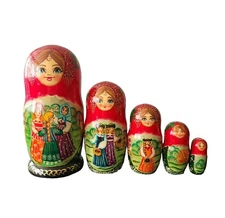 Matryoshka Wooden Doll Nesting Russian Doll USSR 5 Piece Handpainted Vintage
